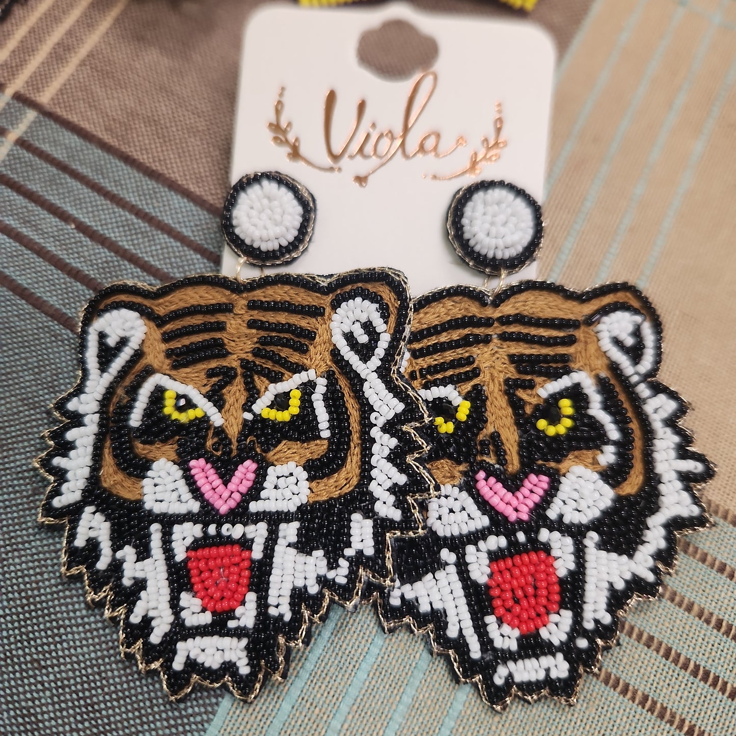 Big TigerBeaded Earrings JN402