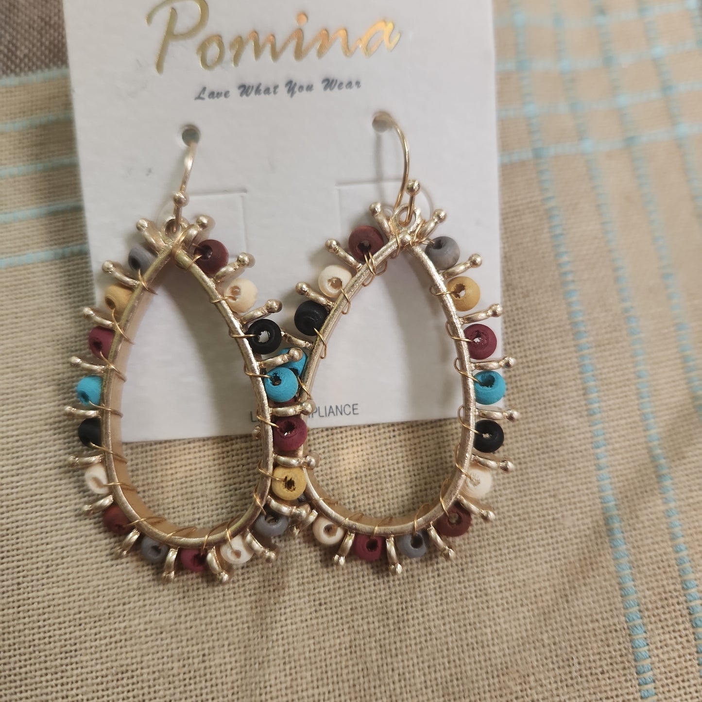 Wood beaded Teardrop Earrings JN414