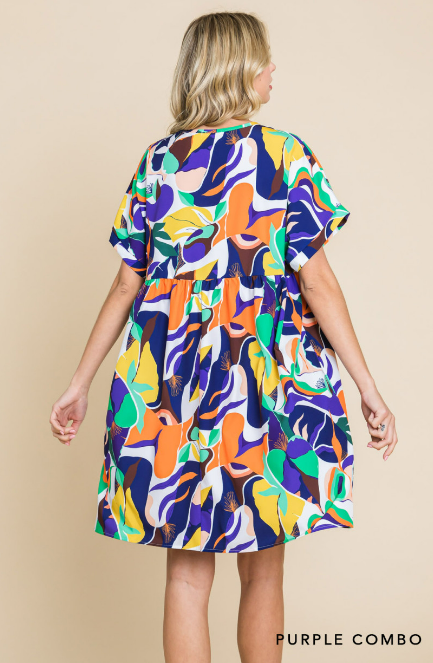 Charming w A Twist Dress 8334