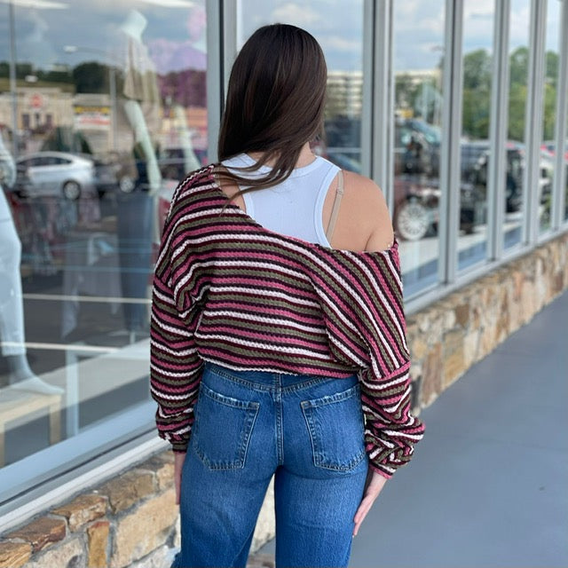 Charming Beauty Top 8678