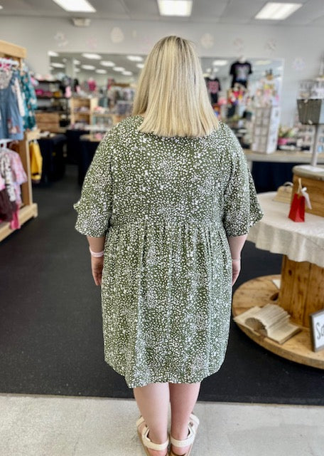 Gallery Opening Curvy Dress 8874