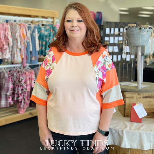 Sunlit Petals Curvy Top D1466