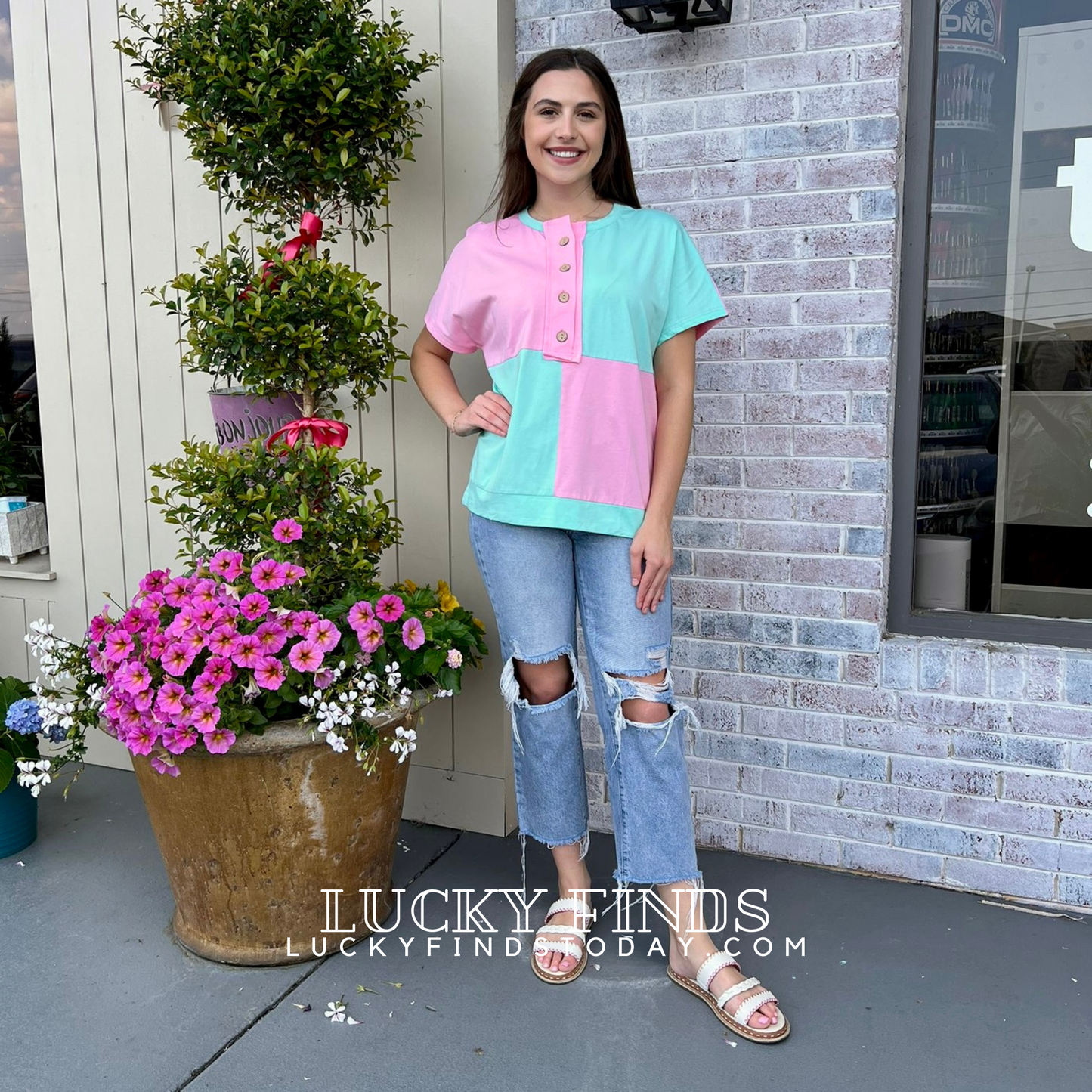 Signature Two Tone Henley Top D1532
