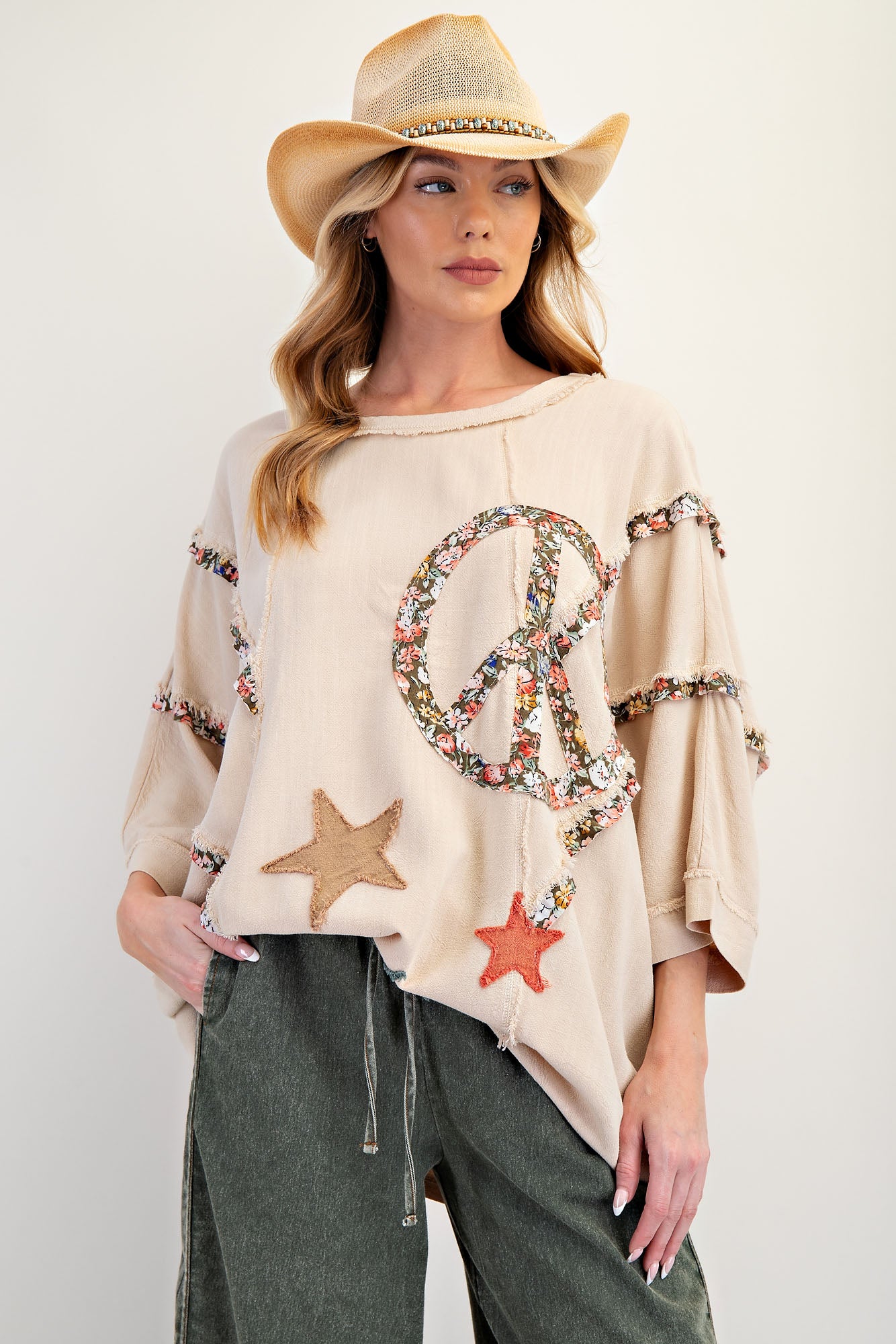 Best of Easel Peace Top 8883