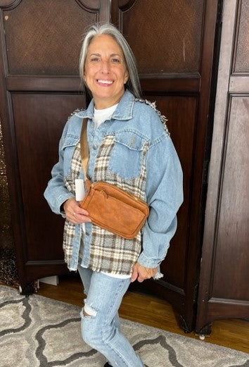 Lucky Finds Crossbody Bag D1129