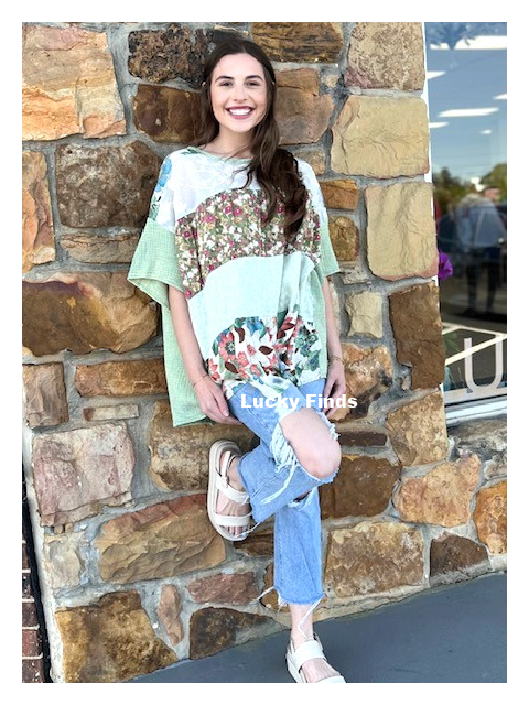 Easel Colorblock Tunic Top P285
