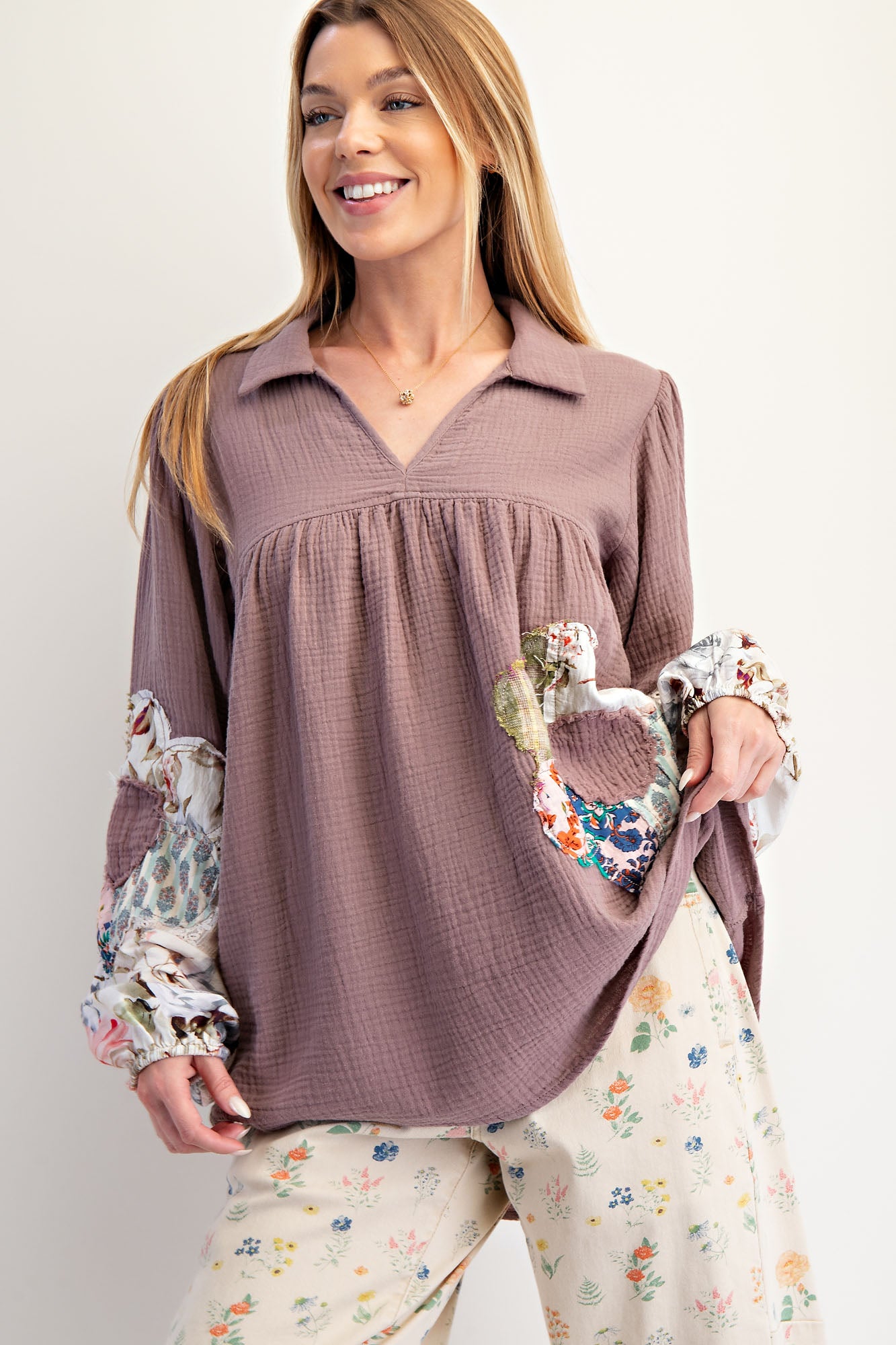 Divine Easel Flower Patch Top P368
