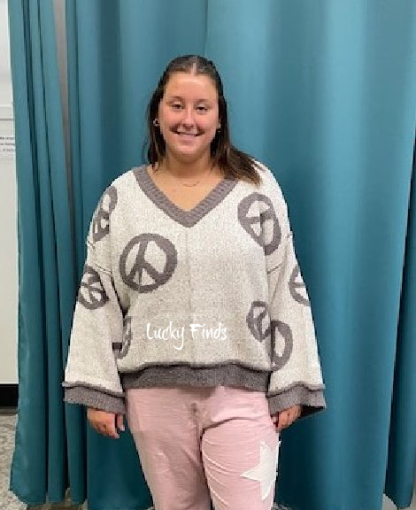 Cozy Peace Sign Sweater P372