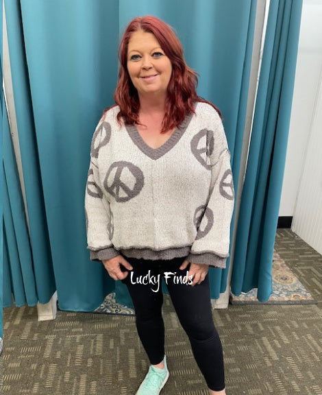 Cozy Peace Sign Sweater P372