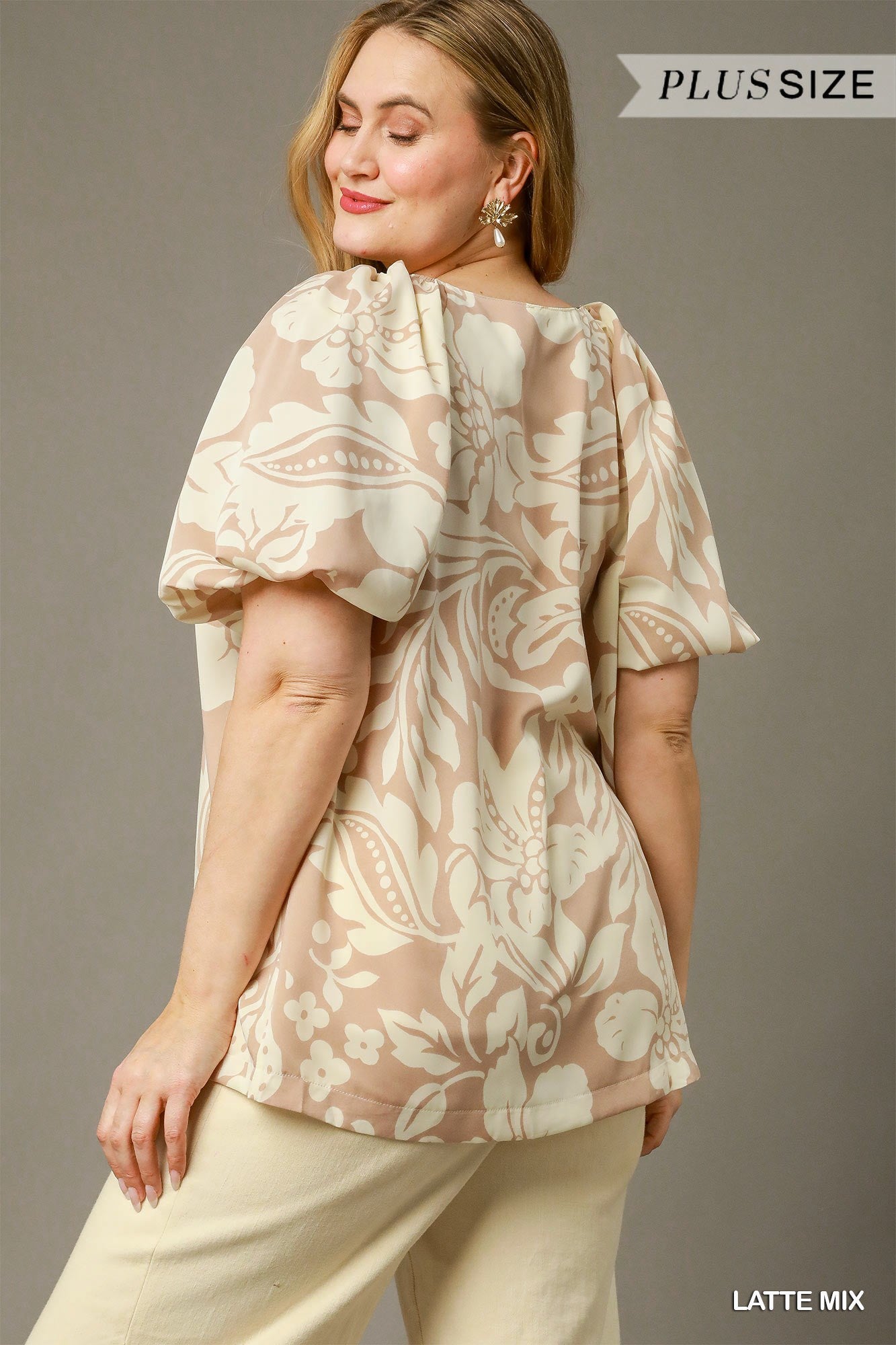 Umgee Two-Tone Curvy Top P476