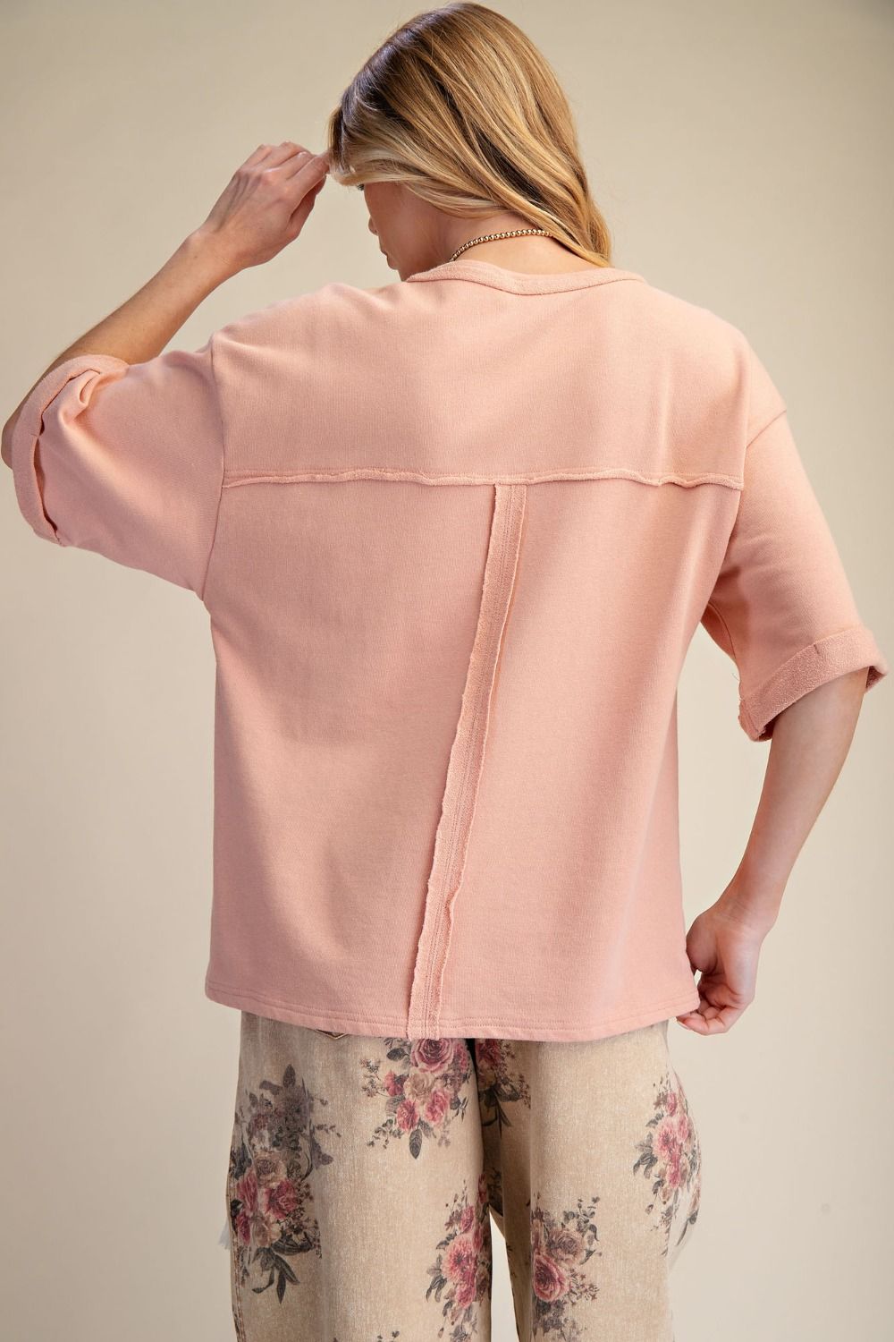 Easel Boxy Floral Patch Top P481