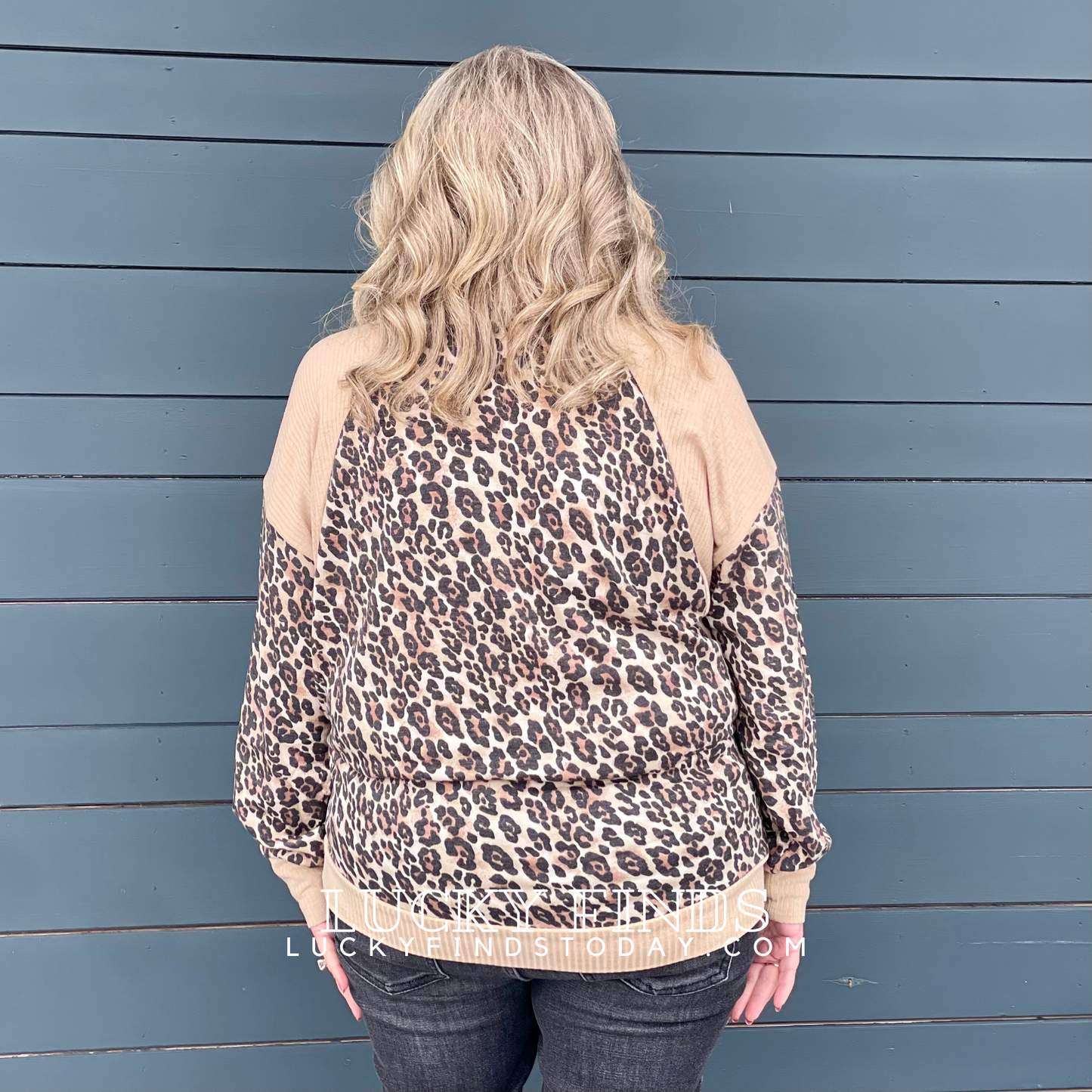 Splash of New Contrast Top W219