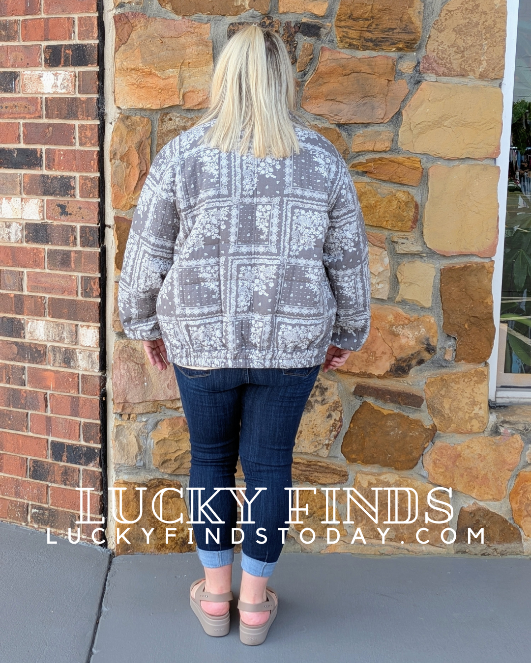 Cozy Bandana Print Curvy Jacket W233