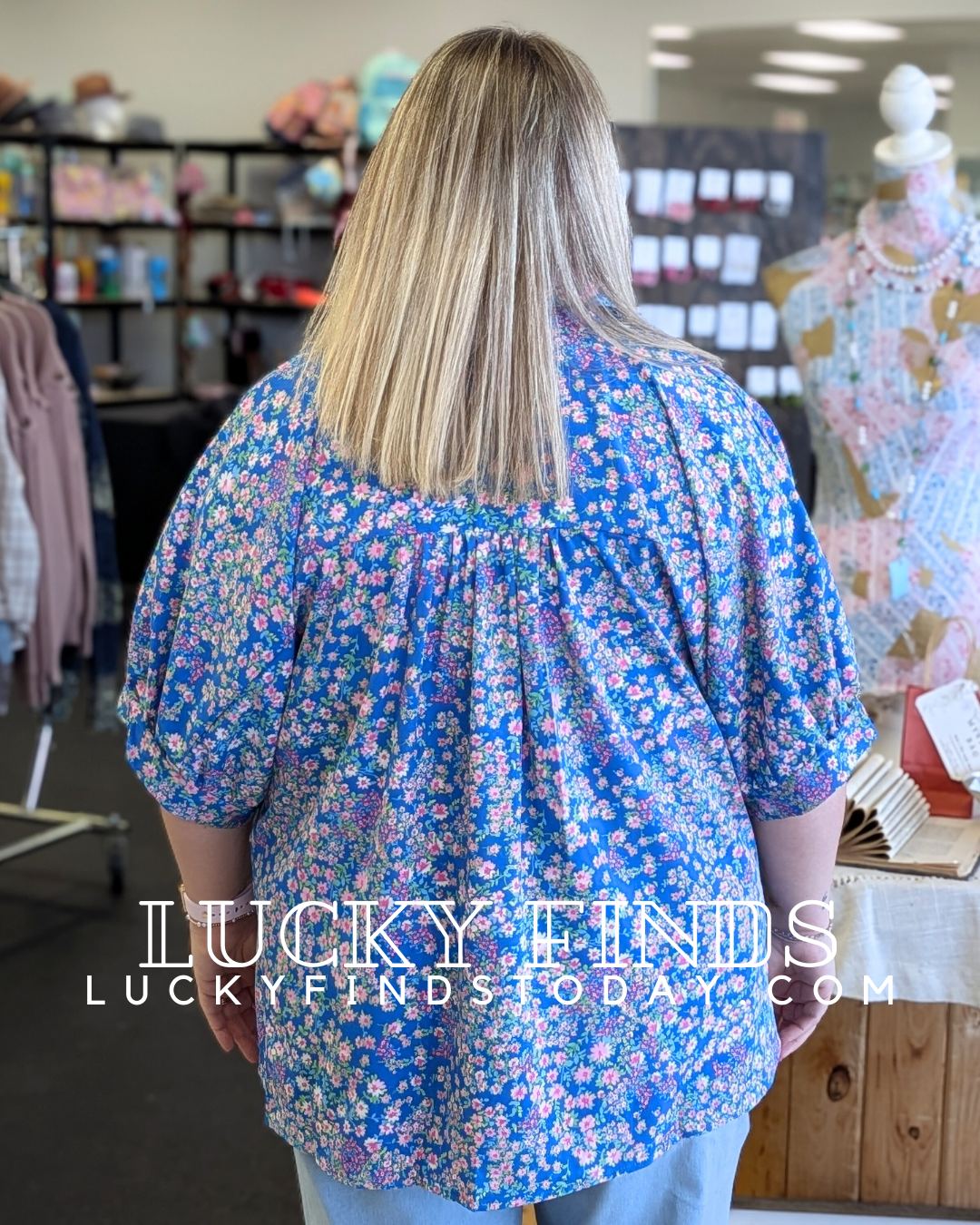 Blooming Garden Curvy Top W316