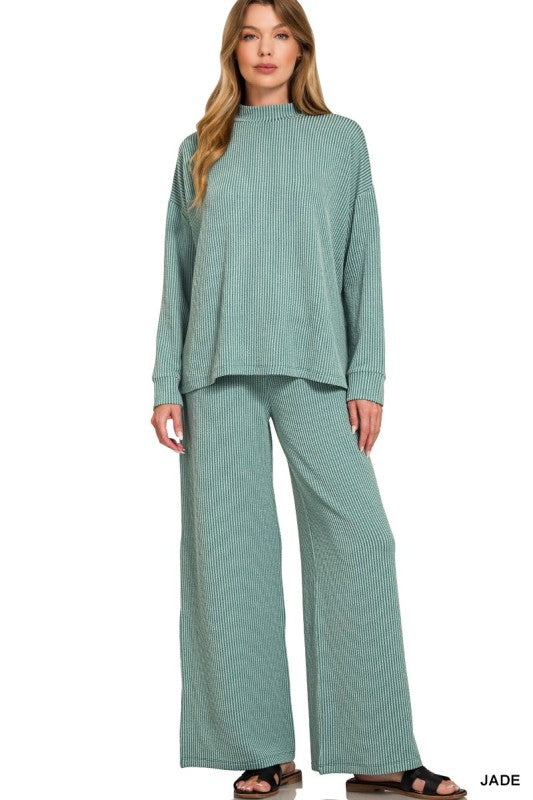 Showing Off New Pants Set Z784