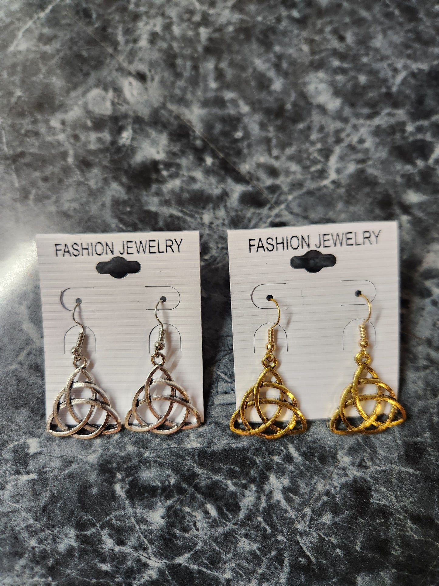 Celtic Knot Earrins JN553