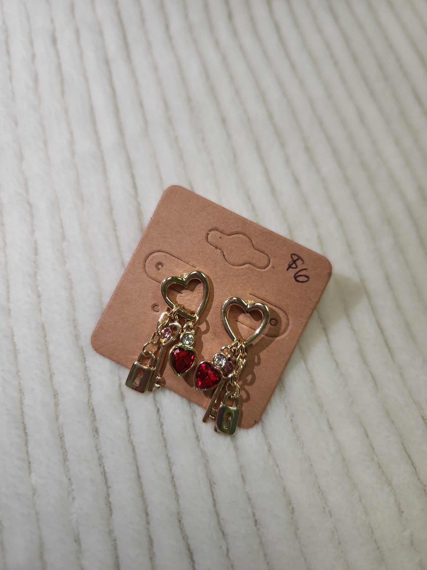 Jv412 adore you earrings