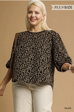 Wondrous Umgee Curvy Top P361