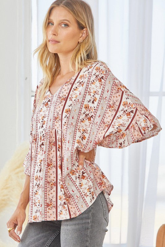 Fun & Flattering Top 7699