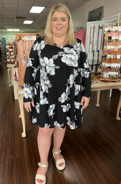 Showing Off Dress 7747