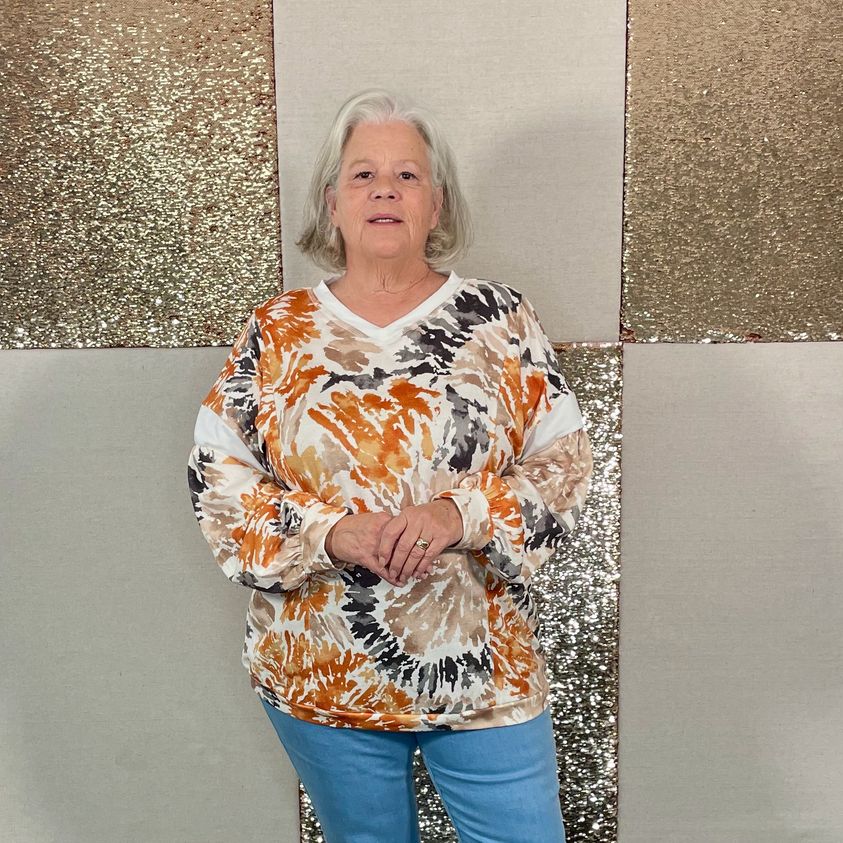 Carefree Curvy Top D890 Final Sale