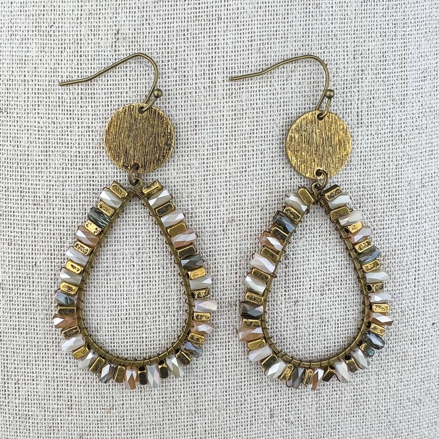 Gold Earring beaded teardrop JAC103