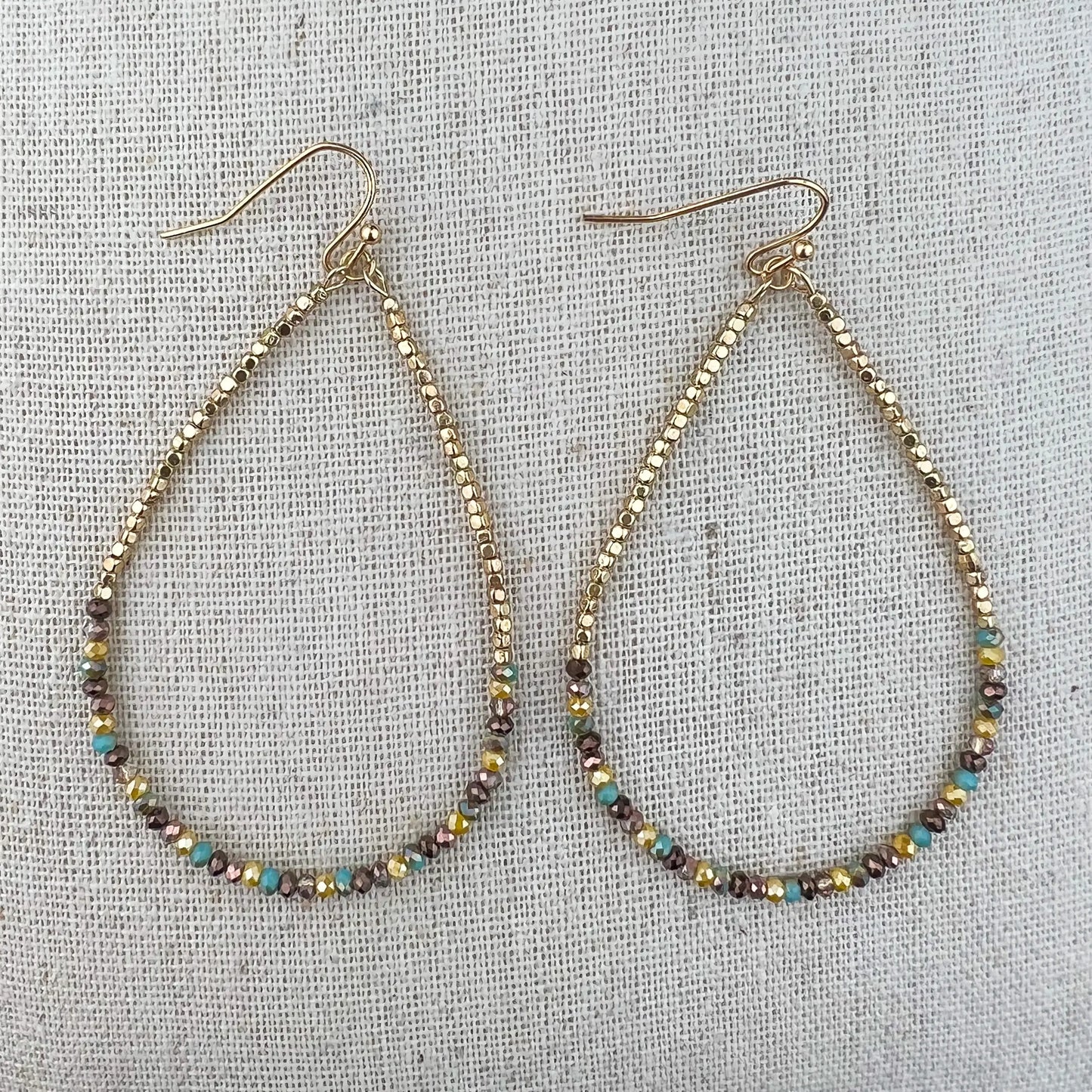 Teardrop seed bead earrings JAC117