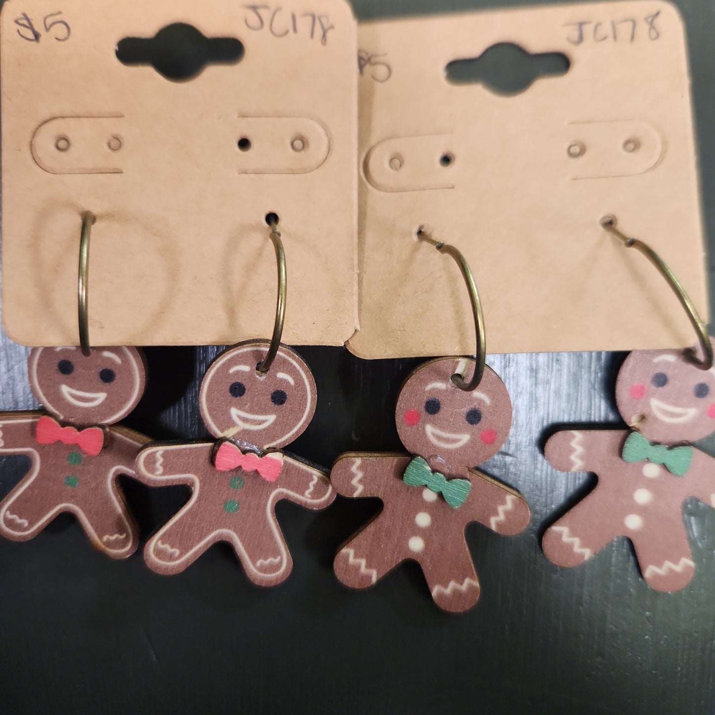 Wooden gingerbread earrings JC178