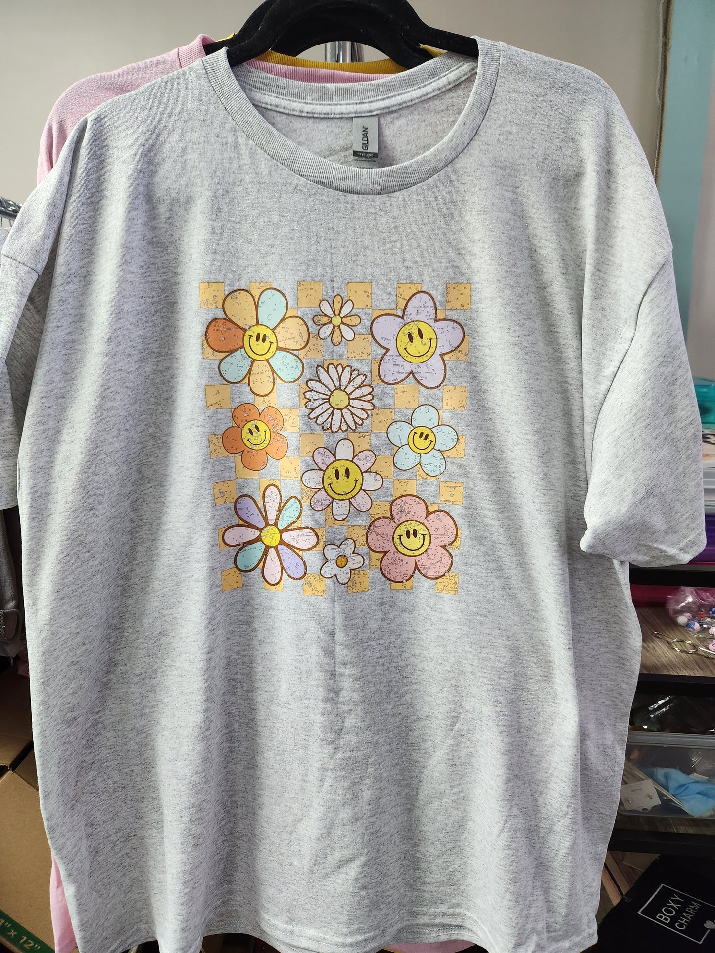Smiling Daisy T Shirt CP209