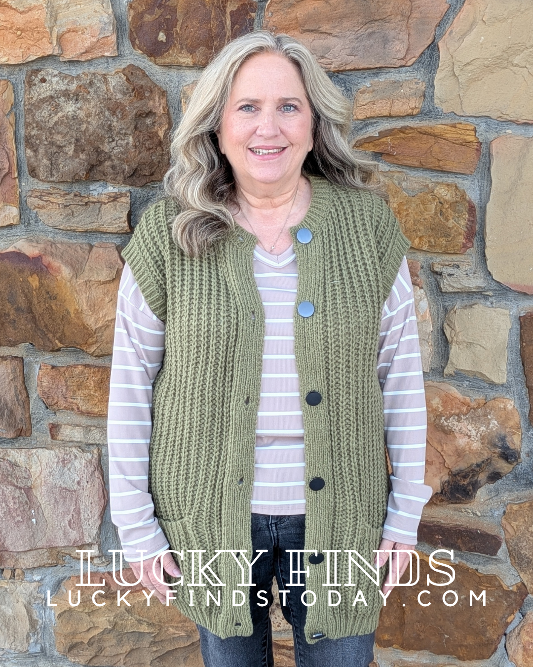 Love My Sweater Vest W453