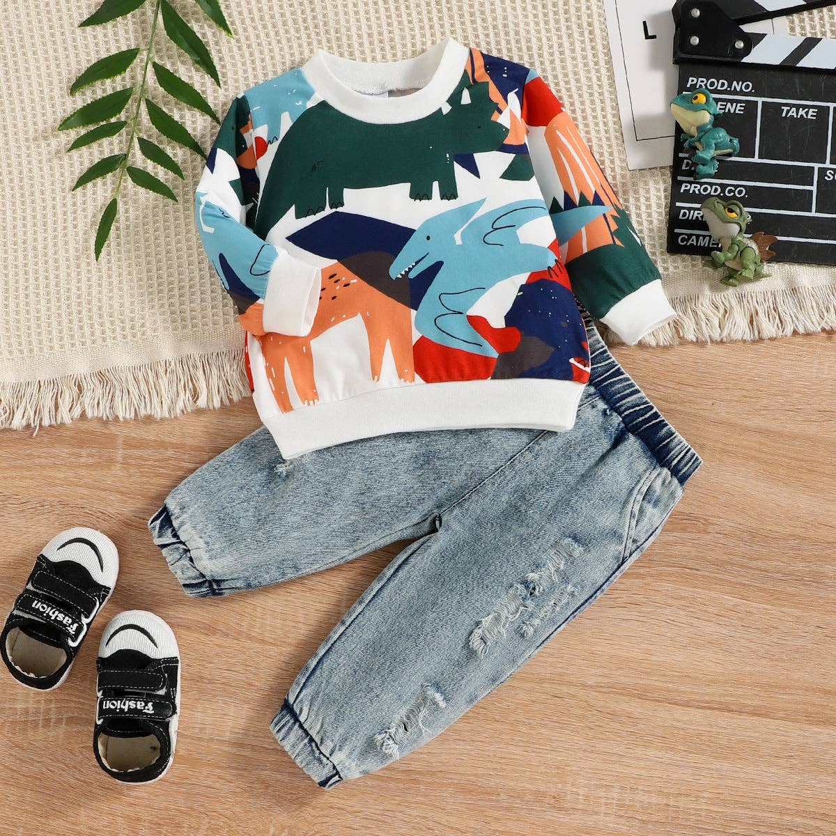 K115 2pcs Baby Boy Dinosaur Sweatshirt