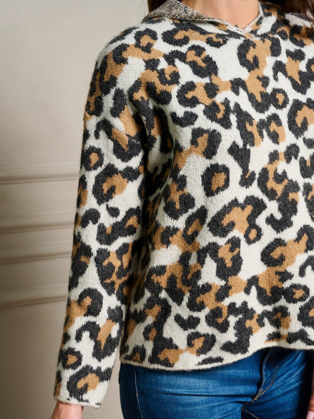 It's Me Leopard Hoodie 8651