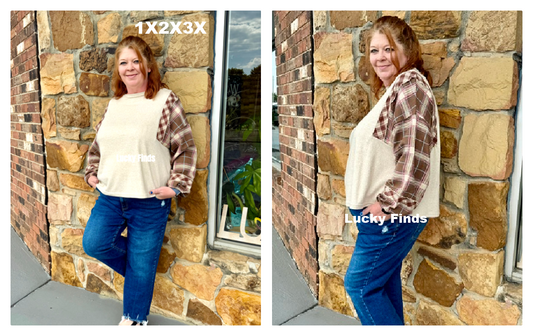 Contrast Plaid Curvy Top A360