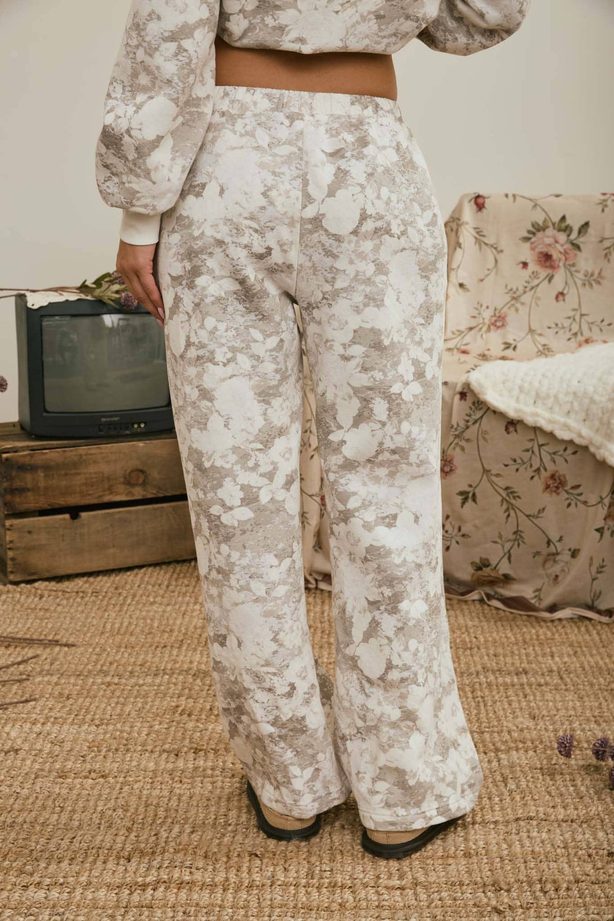 Dreaming Floral Lounge Pants A363
