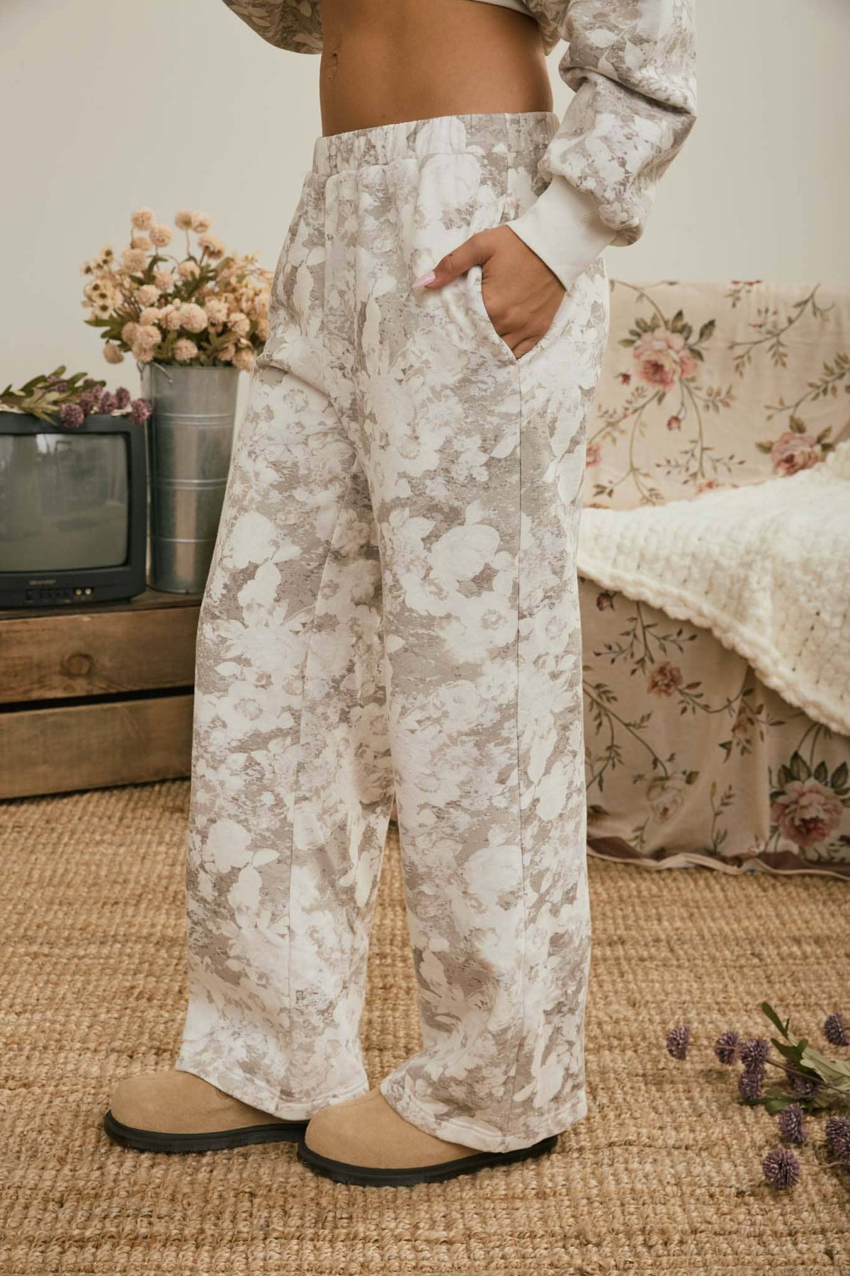 Dreaming Floral Lounge Pants A363