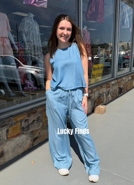 Feel Free Chambray Top A272