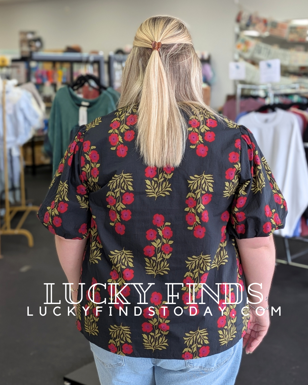 Two Colors Floral Top D1680
