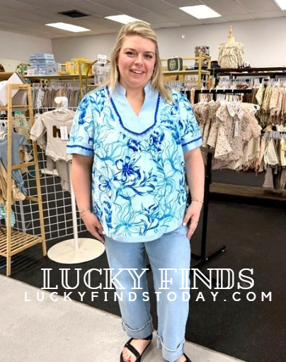 Dreaming Curvy Floral Top D1704