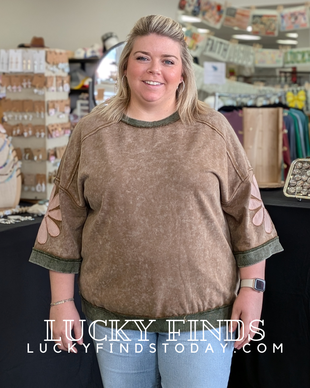 Sassy Vintage Daisy Patch Top D1728