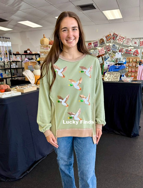 Sequined Mallard Duck Sweatshirt D1781