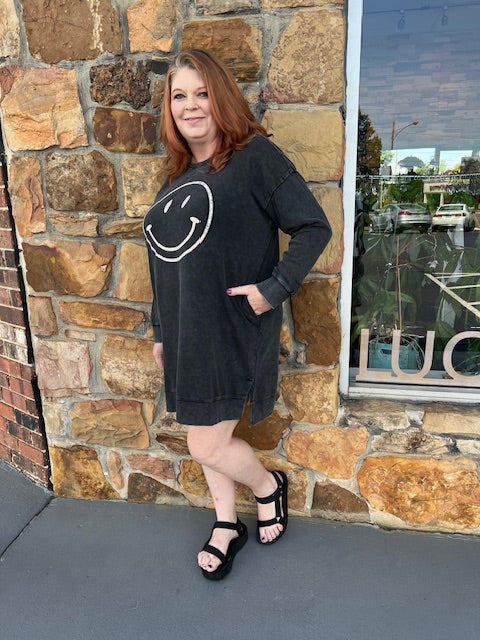 Happy Smiley Easel Dress P346