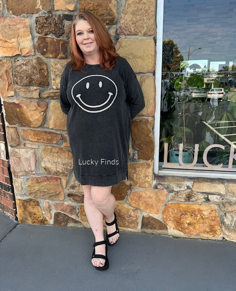 Happy Smiley Easel Dress P346