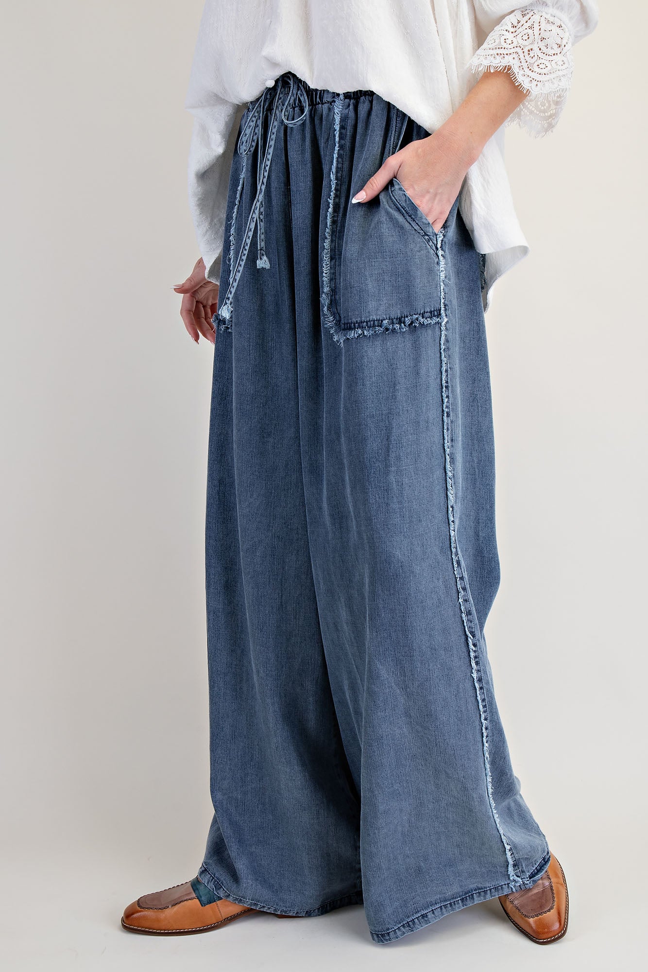 Comfy Easel Curvy chambray Pants P365