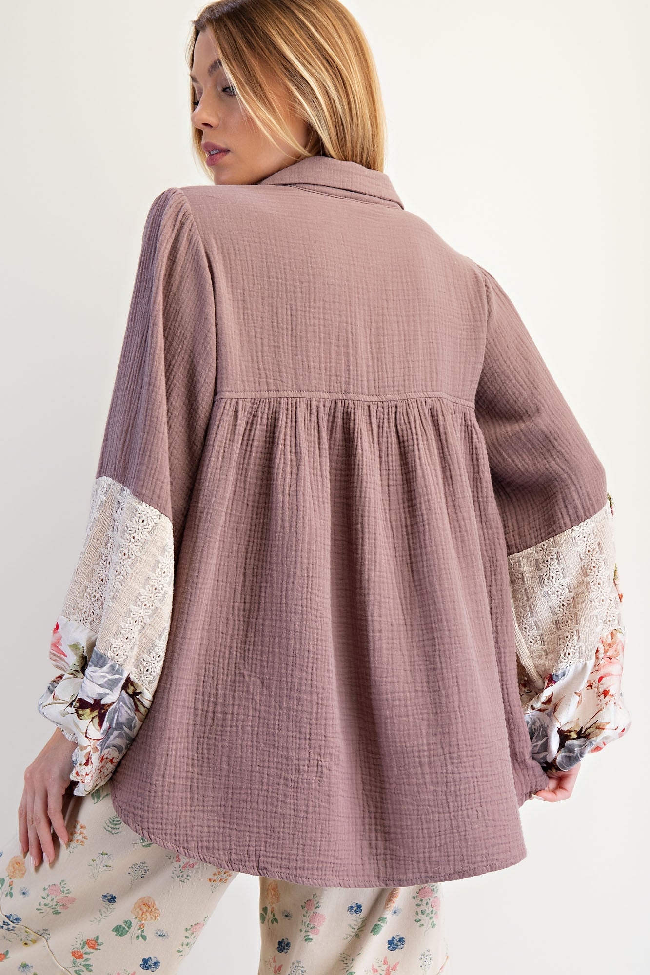 Divine Easel Flower Patch Top P368