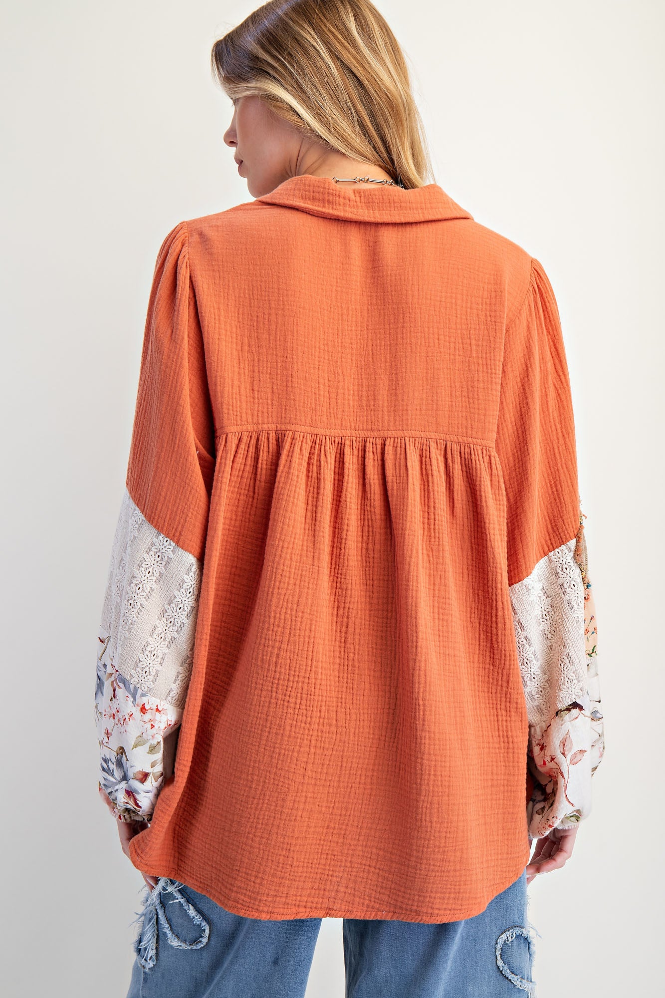 Divine Easel Flower Patch Top P368