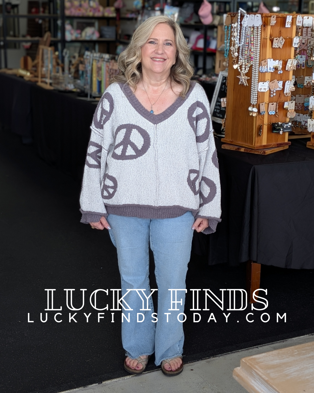 Cozy Peace Sign Sweater P372