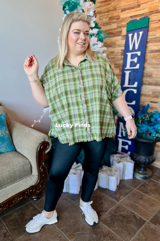 Dreaming of Umgee Curvy Plaid Top P433