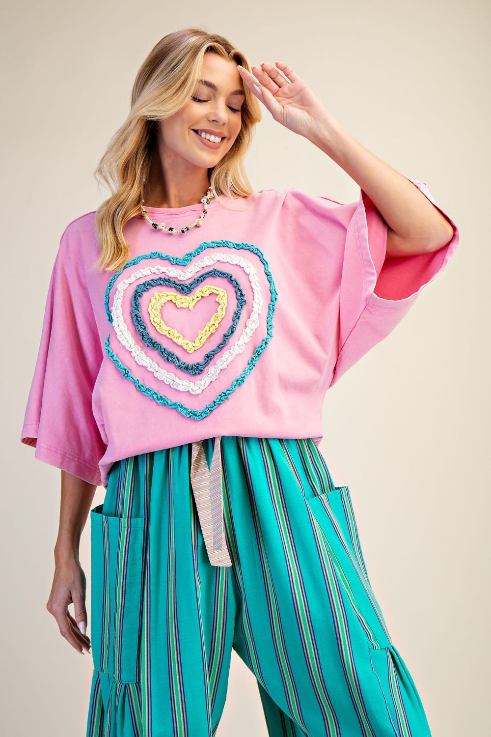 Ruffled Heart Easel Top P450