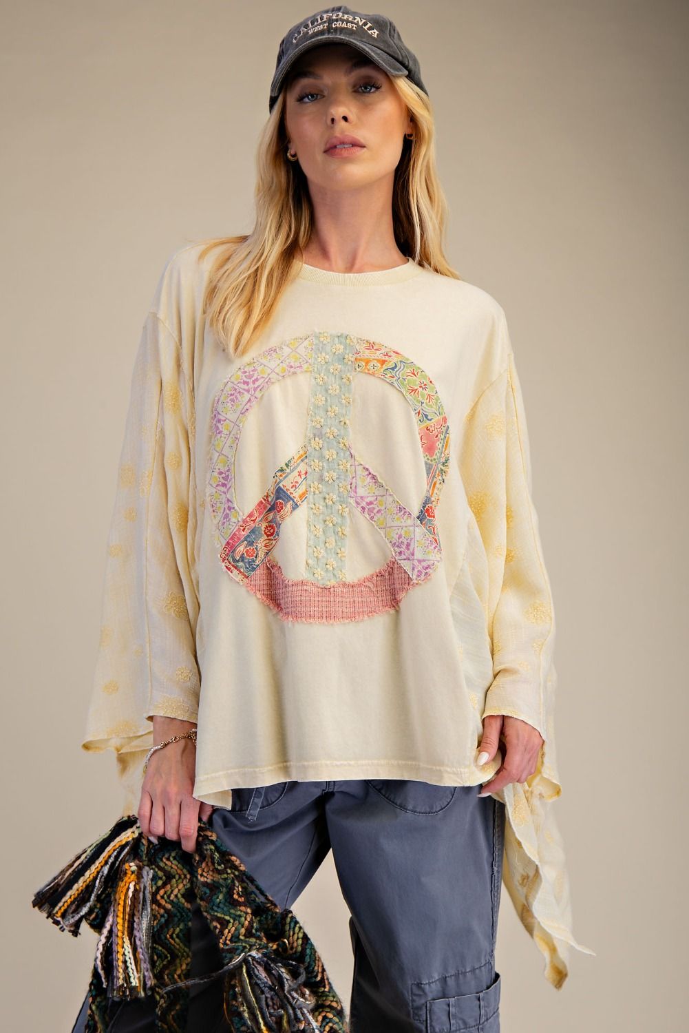 Vintage Easel Peace Patch Top P459