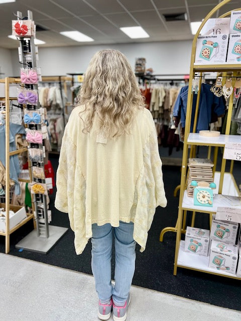 Vintage Easel Peace Patch Top P459